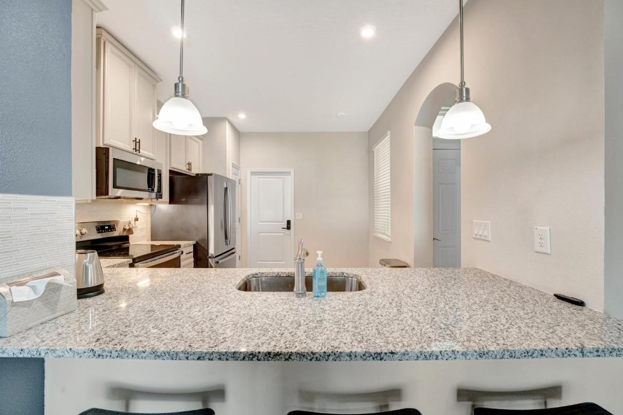 Zenhomes In Heart Of Brandon Convenient Location Екстер'єр фото